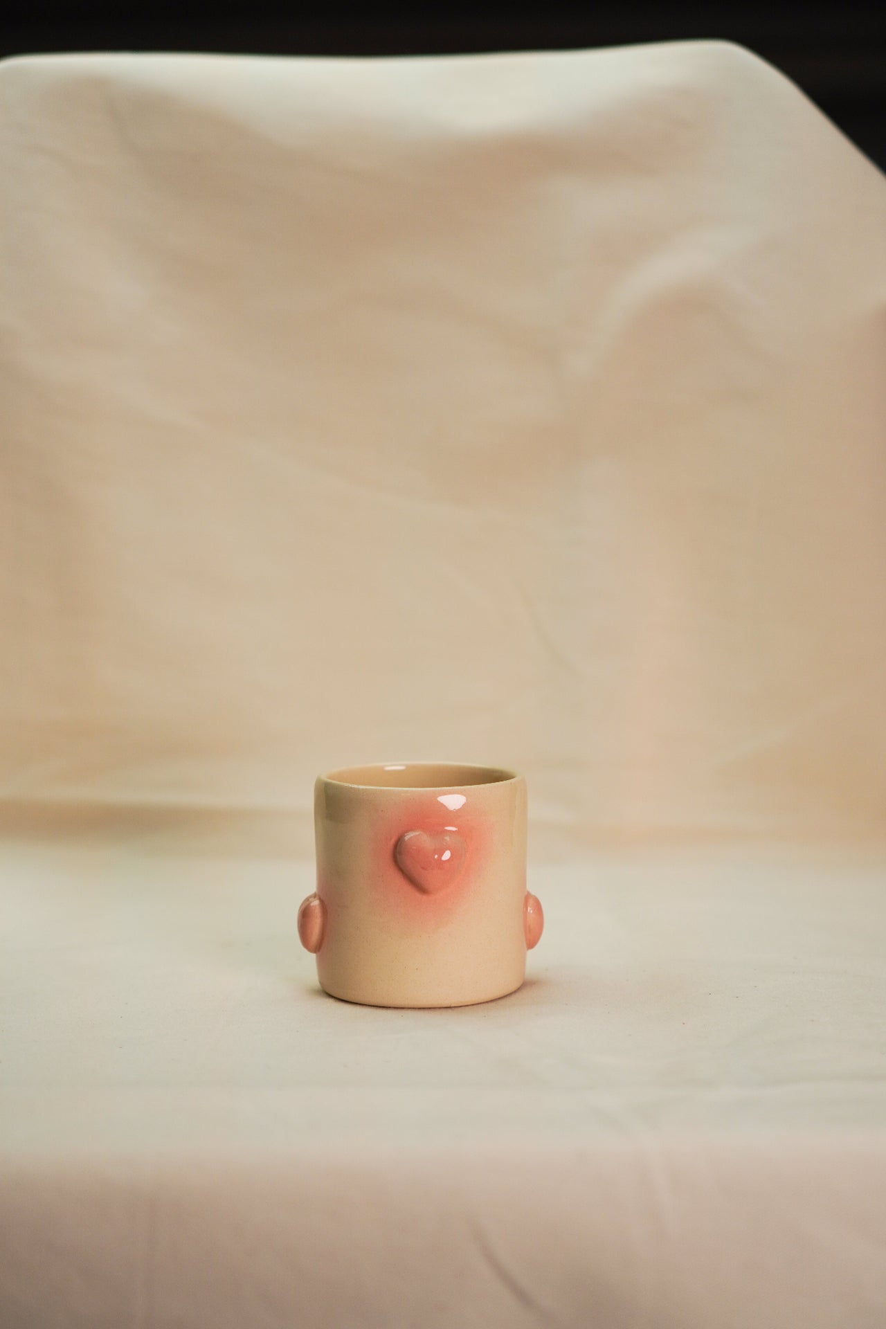 Czarka HEARTS z ceramiki