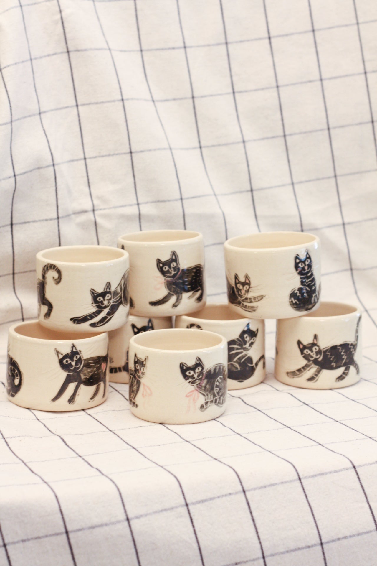 Czarki z czarnymi kotami