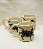 Kubek z boku z kotem