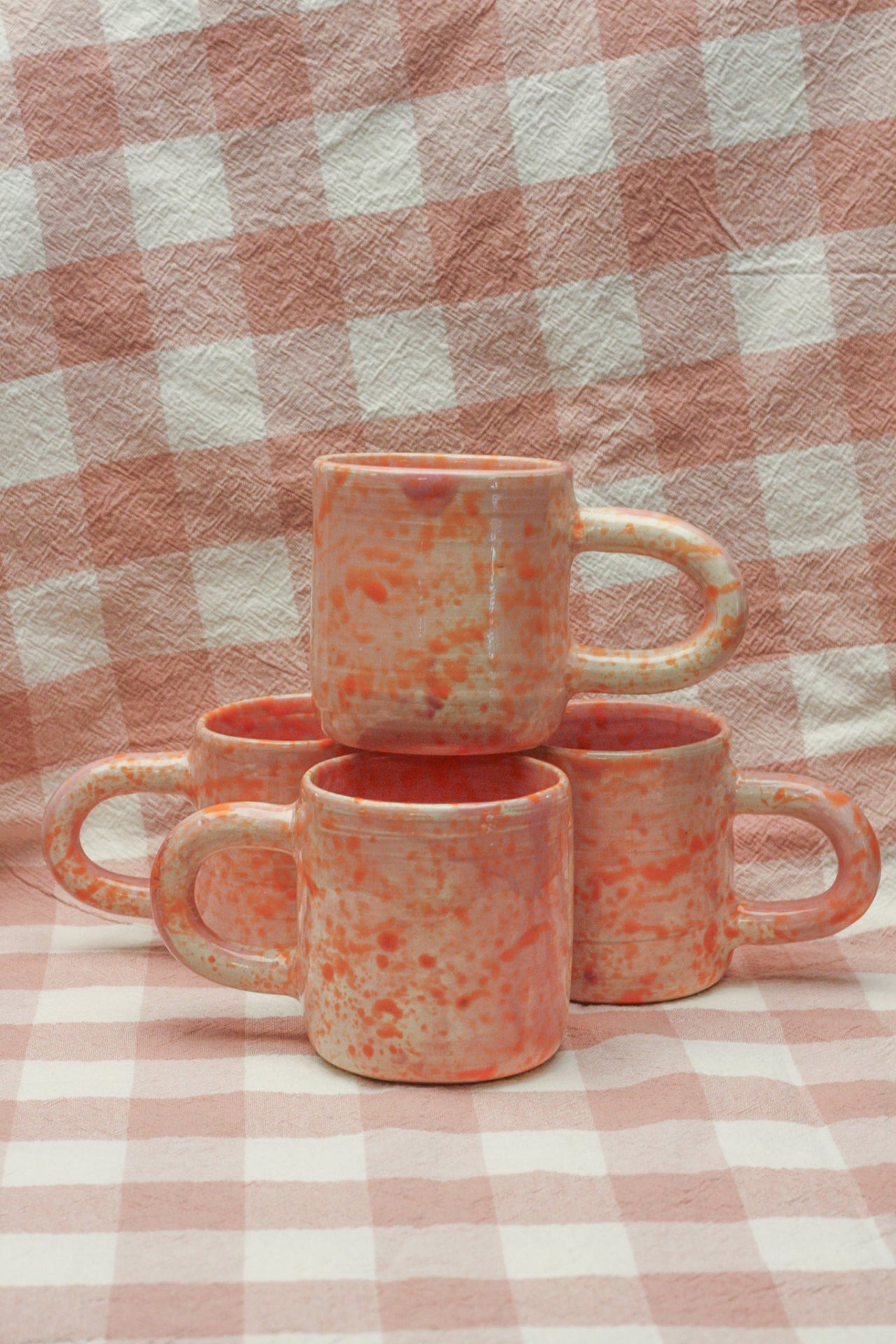 Kubki różowo-pomarańczowe