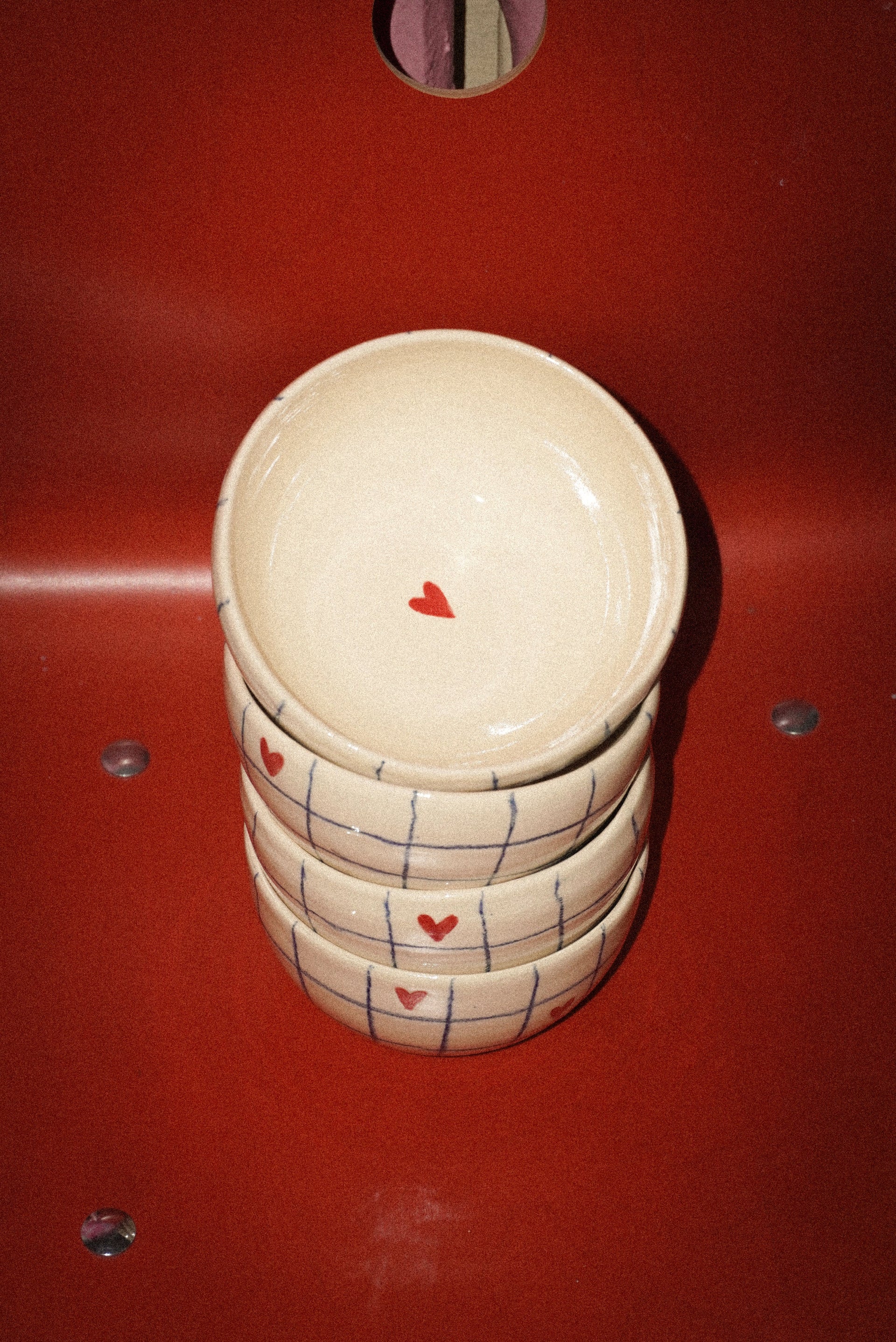 Miski amore na krześle