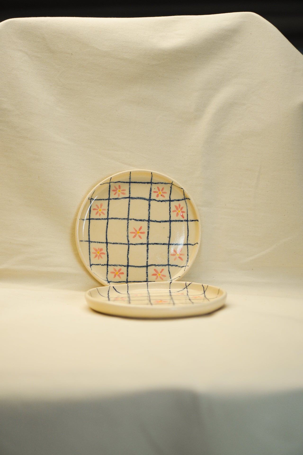 Talerzyk w kratkę i kwiatki 