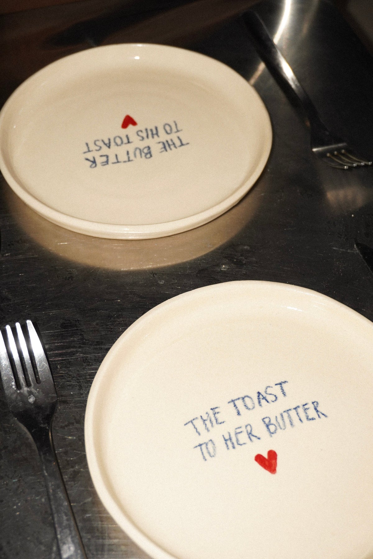 The toast to her butter talerz
