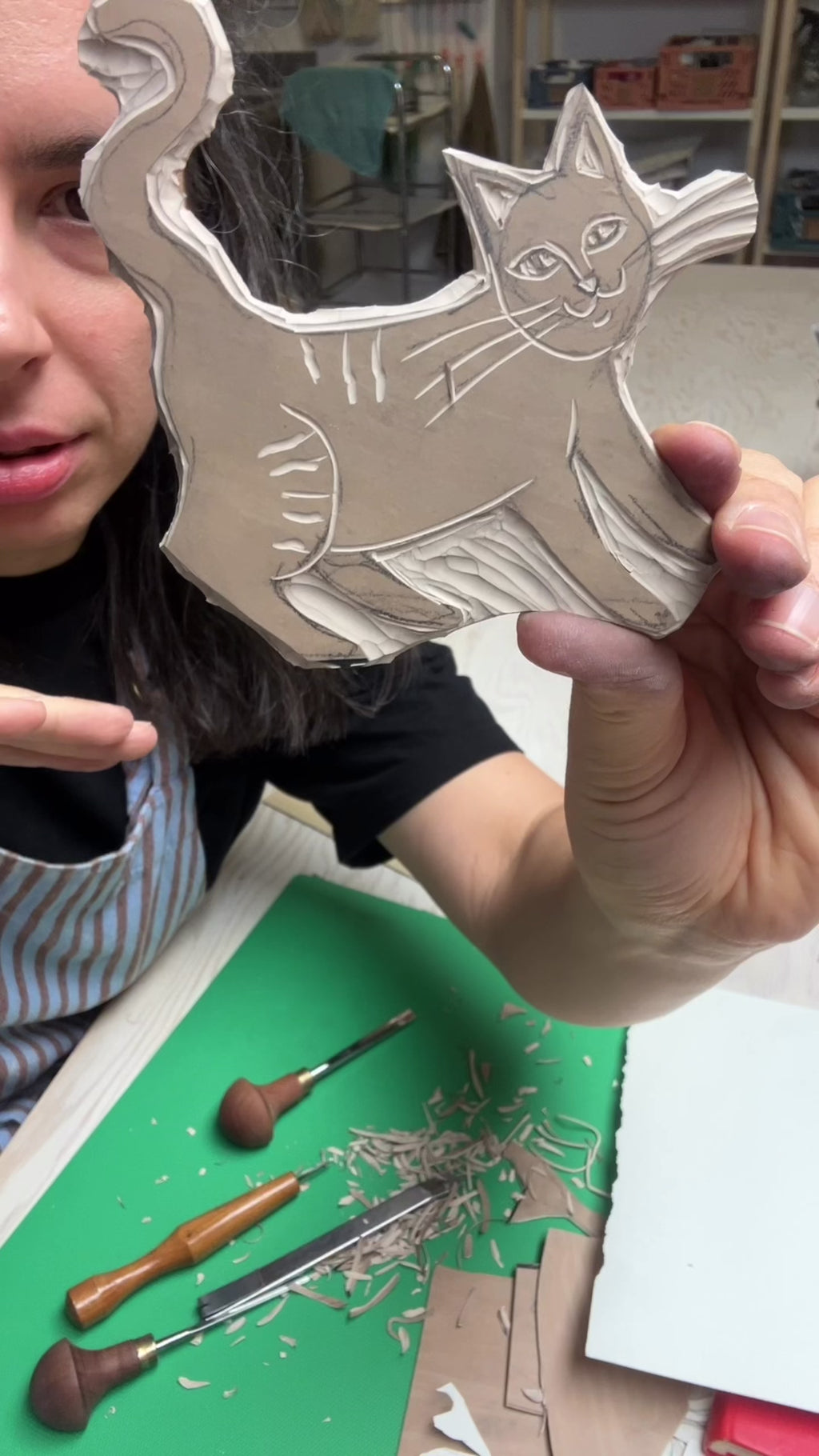 Linoryt - grafika warsztatowa dla początkujących