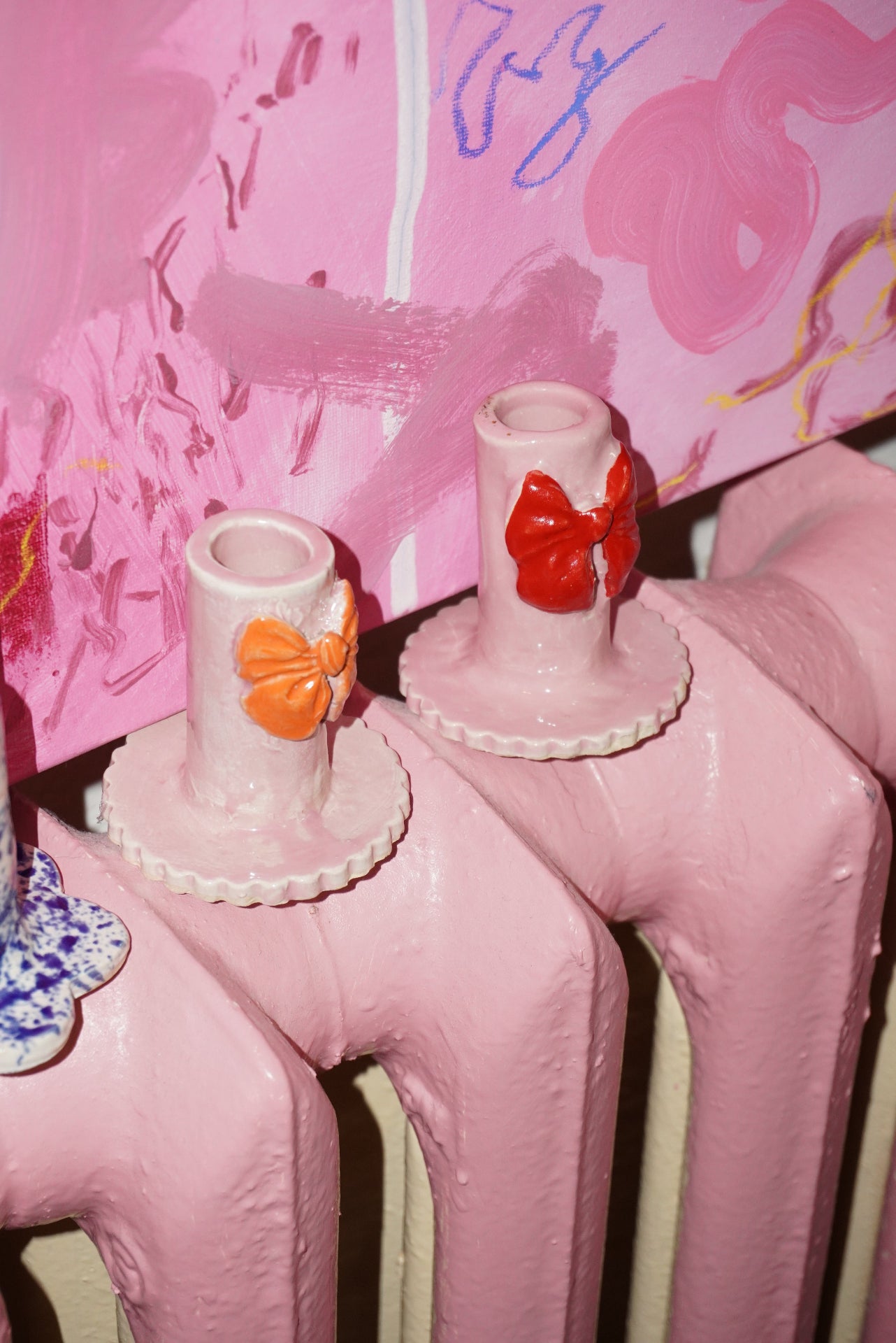 BOW candle holder